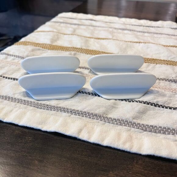 8 white porcelain place setting labels place cards new cottage tablescape - Picture 3 of 5